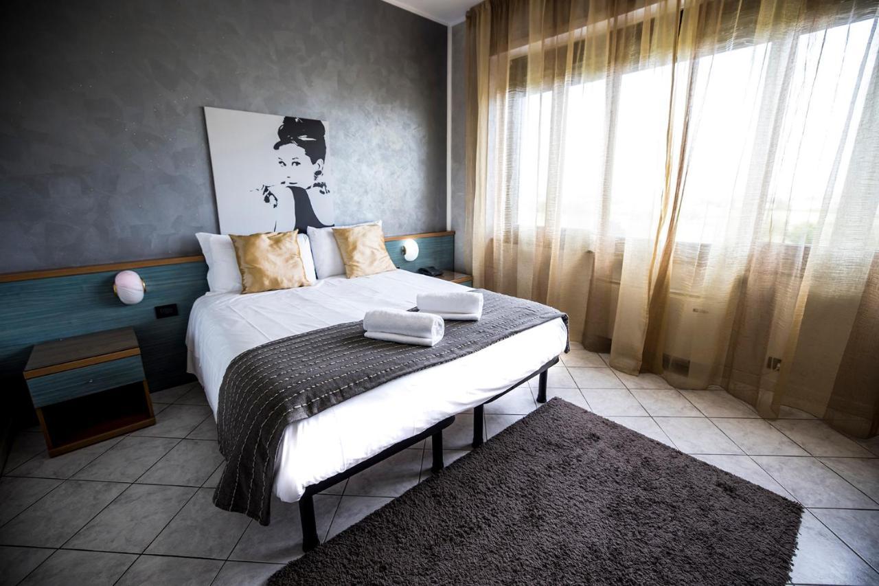Piccolo Hotel Allamano Grugliasco Esterno foto