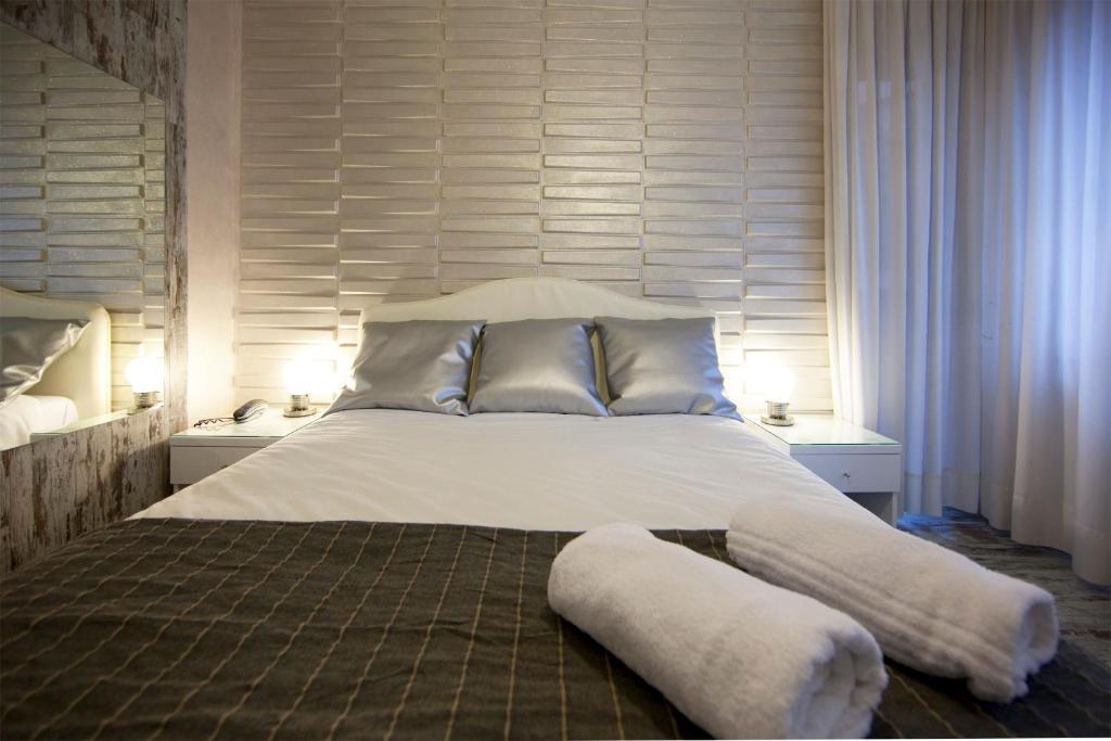 Piccolo Hotel Allamano Grugliasco Esterno foto